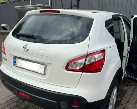 Белый Ниссан Кашкай, объемом двигателя 2 л и пробегом 190 тыс. км за 10000 $, фото 1 на Automoto.ua