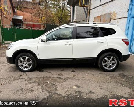 Белый Ниссан Кашкай, объемом двигателя 2 л и пробегом 190 тыс. км за 11700 $, фото 4 на Automoto.ua