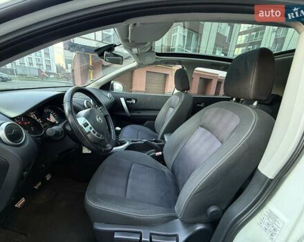 Белый Ниссан Кашкай, объемом двигателя 1.5 л и пробегом 219 тыс. км за 10899 $, фото 31 на Automoto.ua