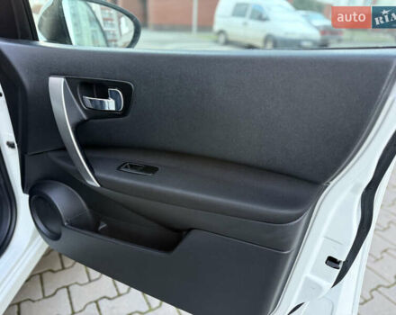 Белый Ниссан Кашкай, объемом двигателя 1.5 л и пробегом 219 тыс. км за 10899 $, фото 47 на Automoto.ua