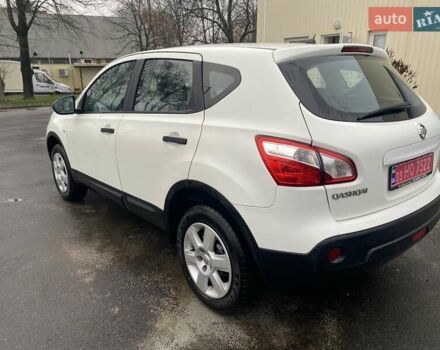 Белый Ниссан Кашкай, объемом двигателя 1.6 л и пробегом 220 тыс. км за 9800 $, фото 21 на Automoto.ua