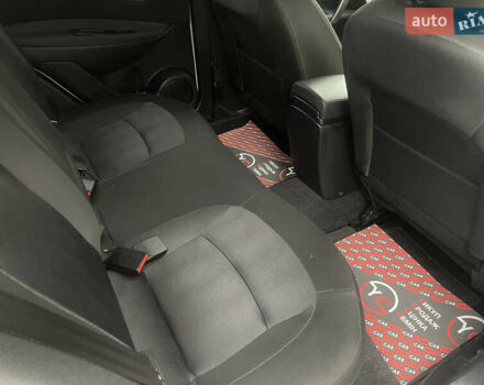 Білий Ніссан Кашкай, об'ємом двигуна 2 л та пробігом 118 тис. км за 11500 $, фото 32 на Automoto.ua