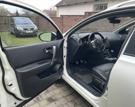 Білий Ніссан Кашкай, об'ємом двигуна 1.6 л та пробігом 253 тис. км за 12950 $, фото 7 на Automoto.ua