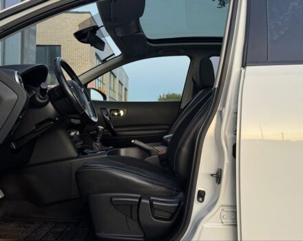 Белый Ниссан Кашкай, объемом двигателя 1.6 л и пробегом 231 тыс. км за 12399 $, фото 8 на Automoto.ua