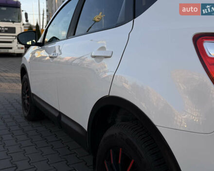 Белый Ниссан Кашкай, объемом двигателя 1.5 л и пробегом 220 тыс. км за 13500 $, фото 15 на Automoto.ua