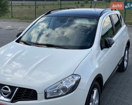 Белый Ниссан Кашкай, объемом двигателя 2 л и пробегом 207 тыс. км за 13500 $, фото 18 на Automoto.ua