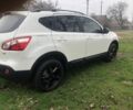 Белый Ниссан Кашкай, объемом двигателя 2 л и пробегом 220 тыс. км за 11000 $, фото 4 на Automoto.ua