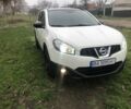 Белый Ниссан Кашкай, объемом двигателя 2 л и пробегом 220 тыс. км за 11000 $, фото 1 на Automoto.ua