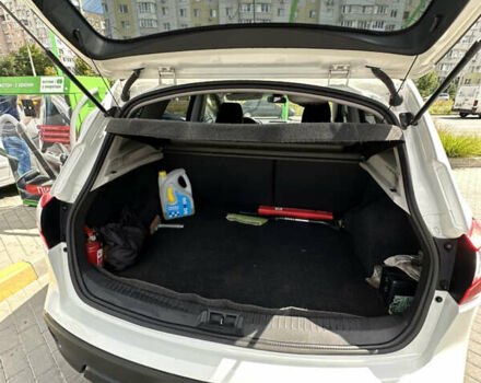 Белый Ниссан Кашкай, объемом двигателя 2 л и пробегом 153 тыс. км за 12500 $, фото 28 на Automoto.ua