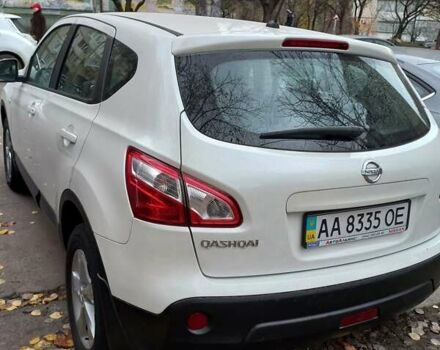 Белый Ниссан Кашкай, объемом двигателя 1.6 л и пробегом 87 тыс. км за 12500 $, фото 7 на Automoto.ua