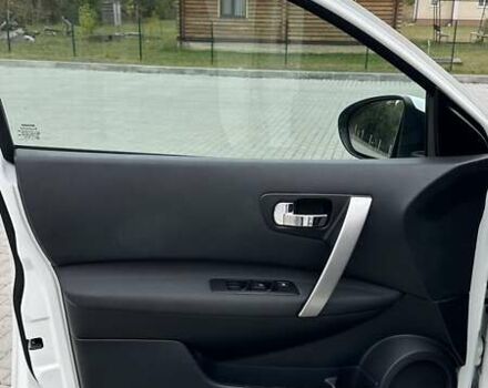 Белый Ниссан Кашкай, объемом двигателя 1.5 л и пробегом 229 тыс. км за 10850 $, фото 43 на Automoto.ua