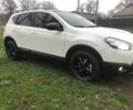 Белый Ниссан Кашкай, объемом двигателя 2 л и пробегом 220 тыс. км за 11000 $, фото 2 на Automoto.ua