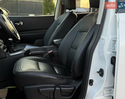 Белый Ниссан Кашкай, объемом двигателя 1.5 л и пробегом 220 тыс. км за 13500 $, фото 44 на Automoto.ua