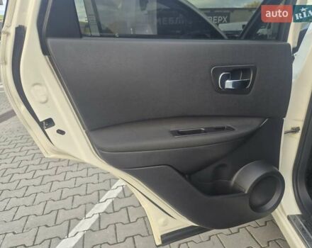 Ниссан Кашкай 2013 в Тернополе на Automoto.ua Белый Ниссан Кашкай, объемом двигателя 2 л и пробегом 135 тыс. км за 10900 $, фото 22 на Automoto.ua