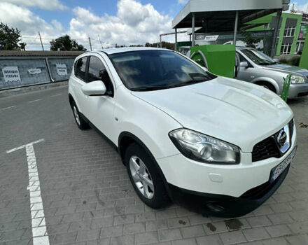 Белый Ниссан Кашкай, объемом двигателя 2 л и пробегом 153 тыс. км за 12500 $, фото 12 на Automoto.ua