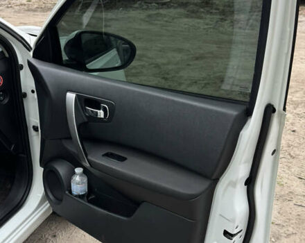 Білий Ніссан Кашкай, об'ємом двигуна 1.6 л та пробігом 175 тис. км за 11000 $, фото 13 на Automoto.ua