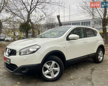 Білий Ніссан Кашкай, об'ємом двигуна 2 л та пробігом 118 тис. км за 11500 $, фото 3 на Automoto.ua