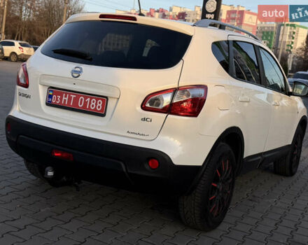 Белый Ниссан Кашкай, объемом двигателя 1.5 л и пробегом 220 тыс. км за 13500 $, фото 7 на Automoto.ua