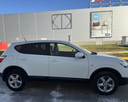 Білий Ніссан Кашкай, об'ємом двигуна 1.6 л та пробігом 135 тис. км за 10000 $, фото 2 на Automoto.ua