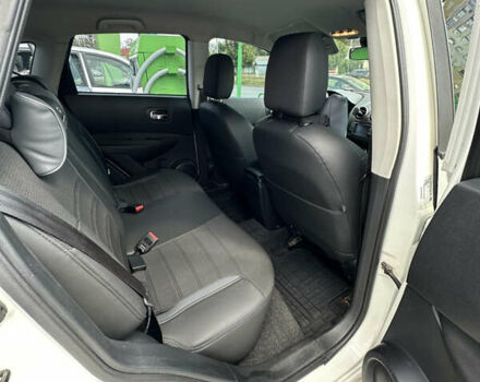 Белый Ниссан Кашкай, объемом двигателя 2 л и пробегом 153 тыс. км за 12500 $, фото 24 на Automoto.ua