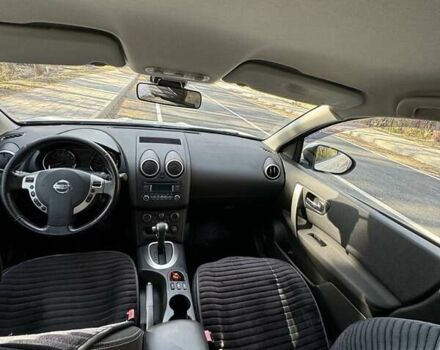 Белый Ниссан Кашкай, объемом двигателя 1.6 л и пробегом 149 тыс. км за 12500 $, фото 4 на Automoto.ua