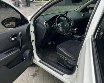 Білий Ніссан Кашкай, об'ємом двигуна 2 л та пробігом 223 тис. км за 12500 $, фото 8 на Automoto.ua