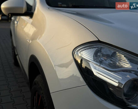 Белый Ниссан Кашкай, объемом двигателя 1.5 л и пробегом 220 тыс. км за 13500 $, фото 31 на Automoto.ua