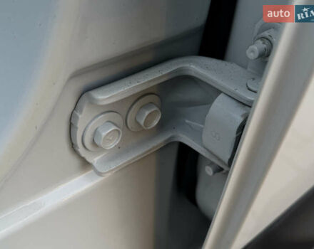 Белый Ниссан Кашкай, объемом двигателя 1.5 л и пробегом 220 тыс. км за 13500 $, фото 52 на Automoto.ua