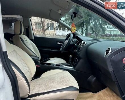 Белый Ниссан Кашкай, объемом двигателя 1.5 л и пробегом 227 тыс. км за 9350 $, фото 20 на Automoto.ua