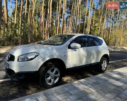 Белый Ниссан Кашкай, объемом двигателя 1.6 л и пробегом 149 тыс. км за 12500 $, фото 5 на Automoto.ua