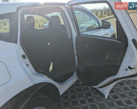 Белый Ниссан Кашкай, объемом двигателя 1.5 л и пробегом 231 тыс. км за 10800 $, фото 8 на Automoto.ua