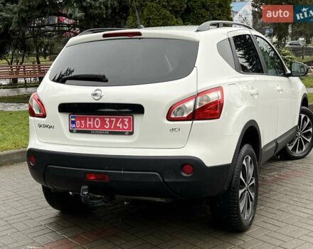 Белый Ниссан Кашкай, объемом двигателя 1.6 л и пробегом 182 тыс. км за 11399 $, фото 10 на Automoto.ua