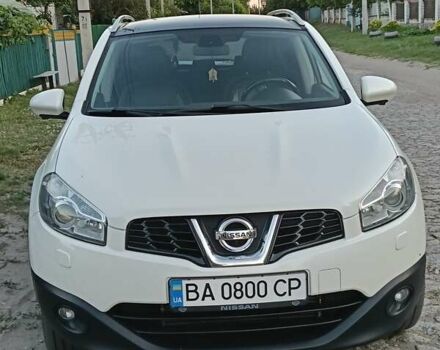 Белый Ниссан Кашкай, объемом двигателя 1.6 л и пробегом 200 тыс. км за 13500 $, фото 2 на Automoto.ua