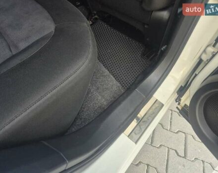 Ниссан Кашкай 2013 в Тернополе на Automoto.ua Белый Ниссан Кашкай, объемом двигателя 2 л и пробегом 135 тыс. км за 10900 $, фото 25 на Automoto.ua