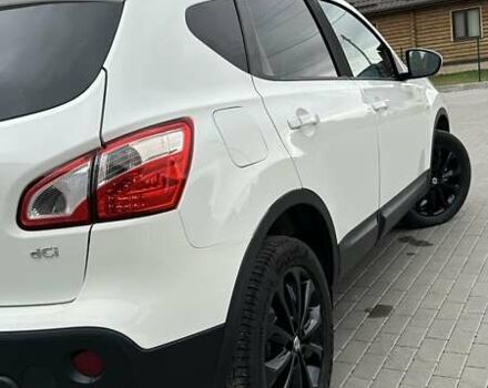 Белый Ниссан Кашкай, объемом двигателя 1.5 л и пробегом 229 тыс. км за 10850 $, фото 18 на Automoto.ua