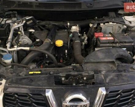 Белый Ниссан Кашкай, объемом двигателя 1.5 л и пробегом 202 тыс. км за 12500 $, фото 10 на Automoto.ua