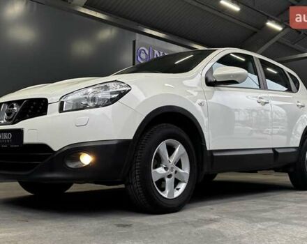 Білий Ніссан Кашкай, об'ємом двигуна 1.6 л та пробігом 141 тис. км за 10000 $, фото 6 на Automoto.ua