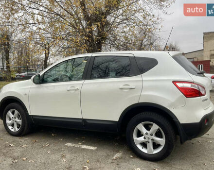 Білий Ніссан Кашкай, об'ємом двигуна 2 л та пробігом 118 тис. км за 11500 $, фото 10 на Automoto.ua