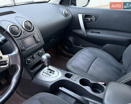 Белый Ниссан Кашкай, объемом двигателя 2 л и пробегом 118 тыс. км за 13500 $, фото 6 на Automoto.ua