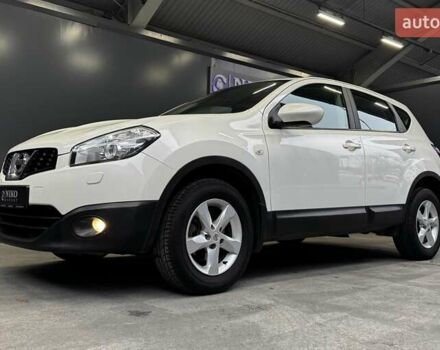 Білий Ніссан Кашкай, об'ємом двигуна 1.6 л та пробігом 141 тис. км за 10000 $, фото 7 на Automoto.ua