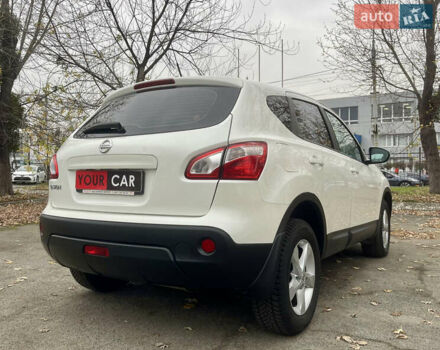 Білий Ніссан Кашкай, об'ємом двигуна 2 л та пробігом 118 тис. км за 11500 $, фото 14 на Automoto.ua