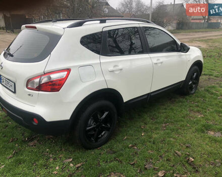 Белый Ниссан Кашкай, объемом двигателя 2 л и пробегом 220 тыс. км за 11000 $, фото 20 на Automoto.ua