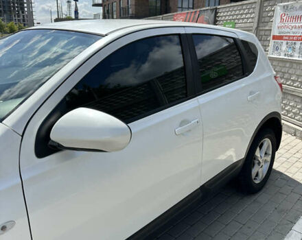 Белый Ниссан Кашкай, объемом двигателя 2 л и пробегом 153 тыс. км за 12500 $, фото 5 на Automoto.ua