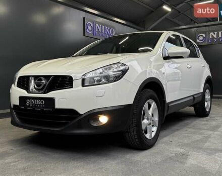 Білий Ніссан Кашкай, об'ємом двигуна 1.6 л та пробігом 141 тис. км за 10000 $, фото 3 на Automoto.ua