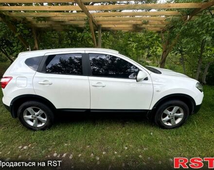 Білий Ніссан Кашкай, об'ємом двигуна 2 л та пробігом 183 тис. км за 12000 $, фото 1 на Automoto.ua