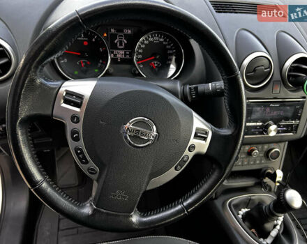 Белый Ниссан Кашкай, объемом двигателя 1.5 л и пробегом 229 тыс. км за 11600 $, фото 10 на Automoto.ua
