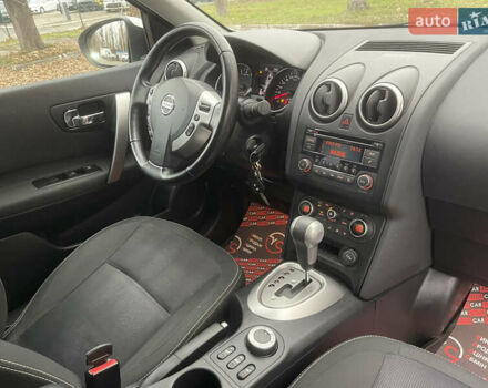 Білий Ніссан Кашкай, об'ємом двигуна 2 л та пробігом 118 тис. км за 11500 $, фото 25 на Automoto.ua