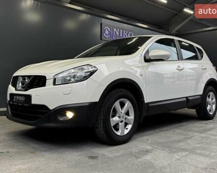 Білий Ніссан Кашкай, об'ємом двигуна 1.6 л та пробігом 141 тис. км за 10000 $, фото 5 на Automoto.ua