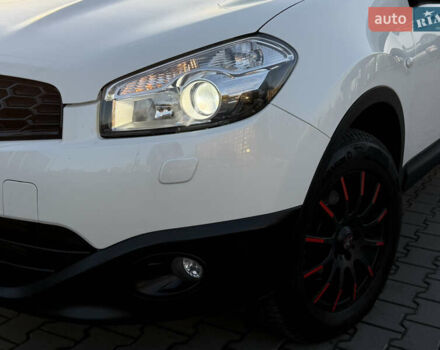 Белый Ниссан Кашкай, объемом двигателя 1.5 л и пробегом 220 тыс. км за 13500 $, фото 6 на Automoto.ua