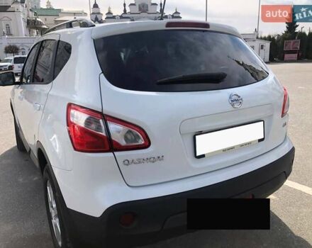 Белый Ниссан Кашкай, объемом двигателя 2 л и пробегом 265 тыс. км за 12500 $, фото 2 на Automoto.ua